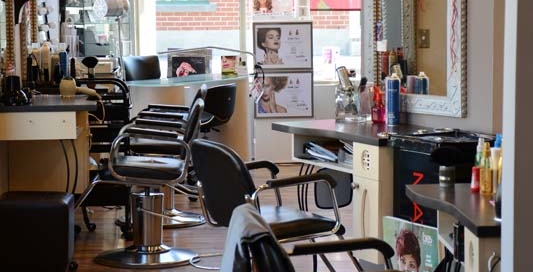 Coiffure Taktik Hair Dressing Salon Interior